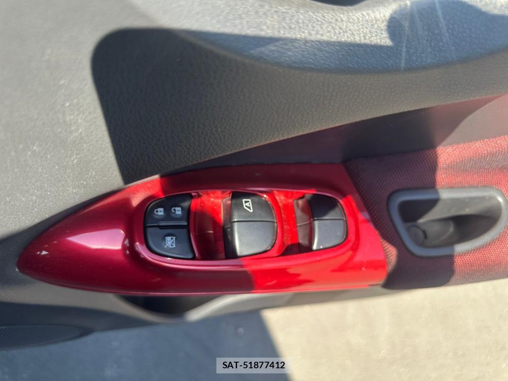 Nissan JUKE 2012 7075108-21