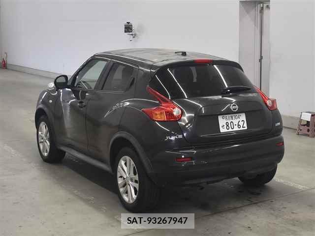 Nissan JUKE 2011 7084102-1