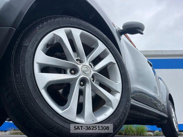 Nissan JUKE 2011-07 7220380-12