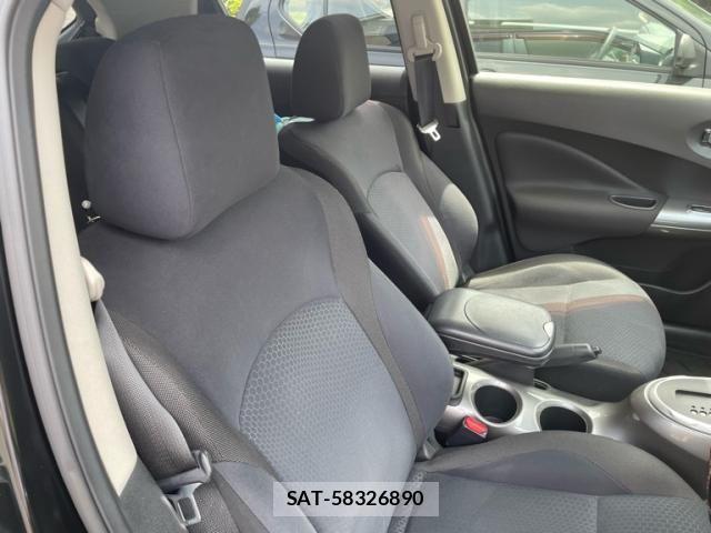 Nissan JUKE 2012-05 7220385-15