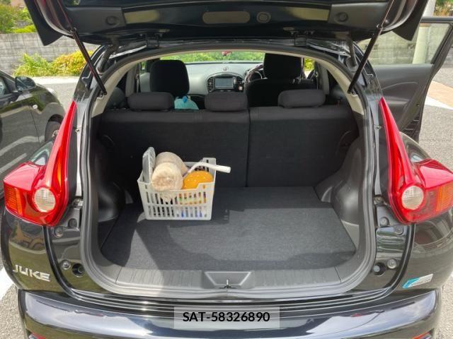 Nissan JUKE 2012-05 7220385-17