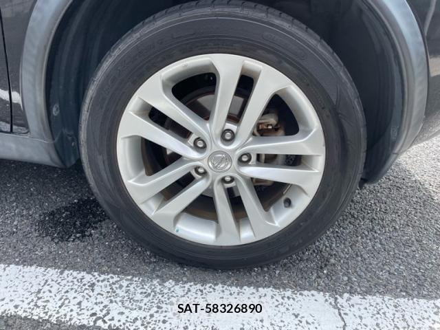 Nissan JUKE 2012-05 7220385-8