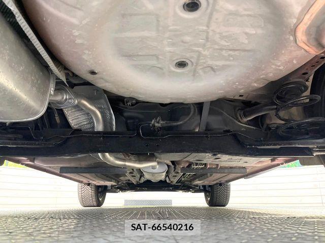 Nissan JUKE 2015-05 7220394-18