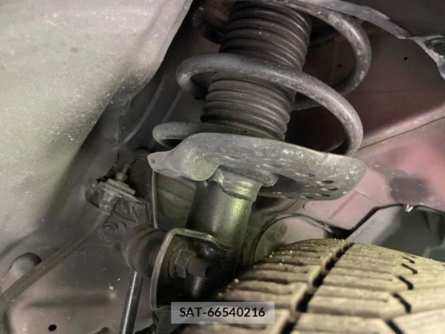 Nissan JUKE 2015-05 7220394-19