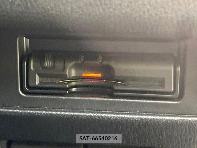 Nissan JUKE 2015-05 7220394-4