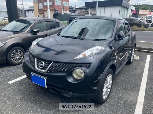 Nissan JUKE 2011-08 7220381-1