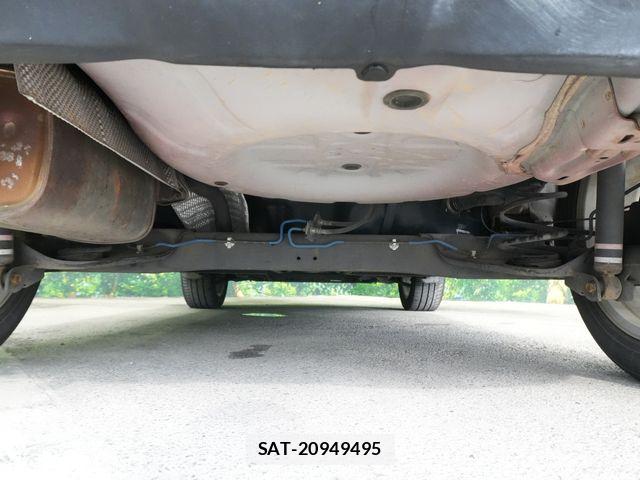 Nissan JUKE 2013-03 7220395-17