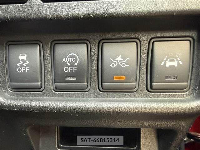 Nissan JUKE 2015-11 7220399-5