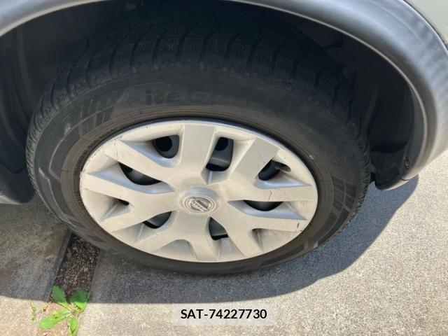 Nissan JUKE 2017-04 7220401-2