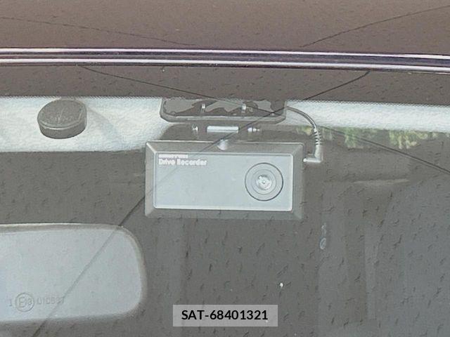 Nissan JUKE 2013-09 7220389-6