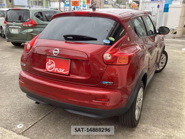 Nissan JUKE 2010-09 7220378-2