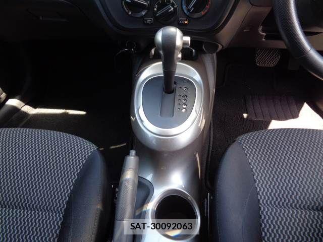 Nissan JUKE 2015-12 7220400-7