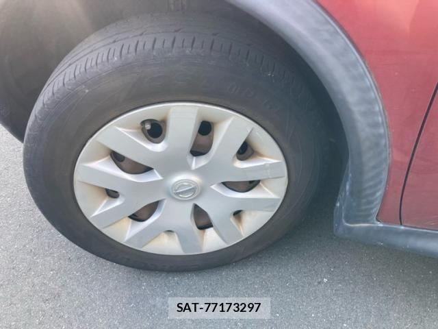 Nissan JUKE 2013-07 7220387-7