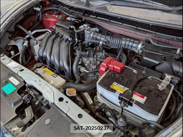 Nissan JUKE 2015-04 7251189-17