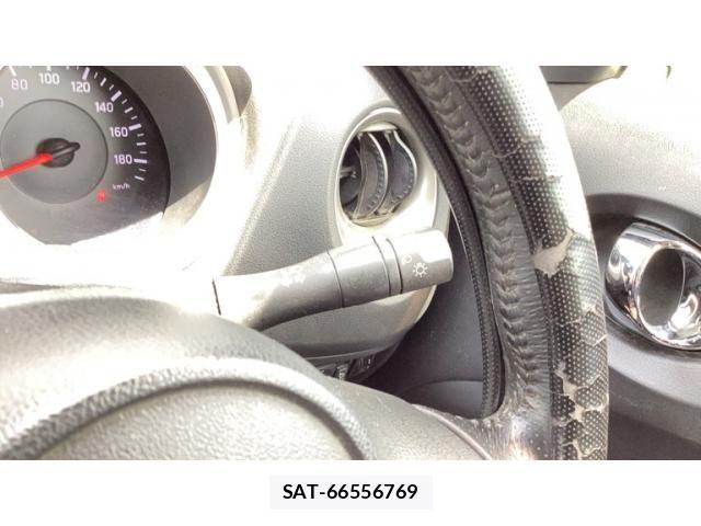Nissan JUKE 2012-03 7251190-12