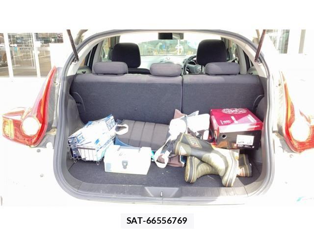 Nissan JUKE 2012-03 7251190-16