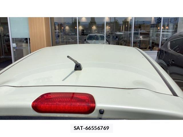 Nissan JUKE 2012-03 7251190-2