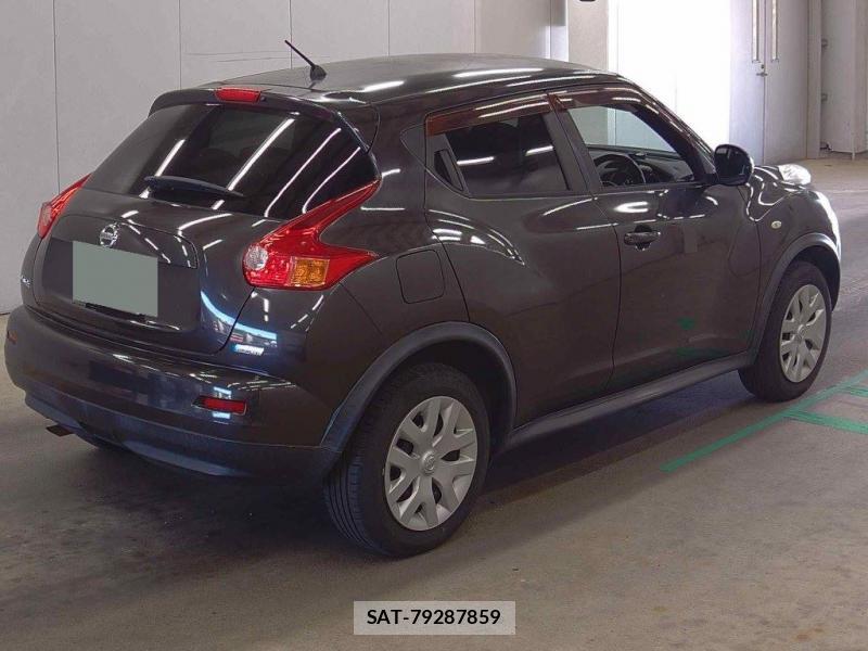 Nissan JUKE 2012-01 7250798-1