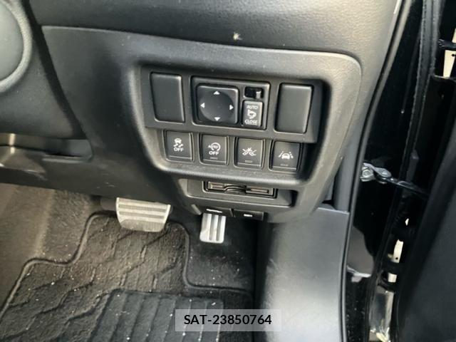 Nissan JUKE 2017-02 7272131-4