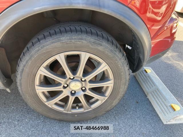 Nissan JUKE 2012-03 7272130-10