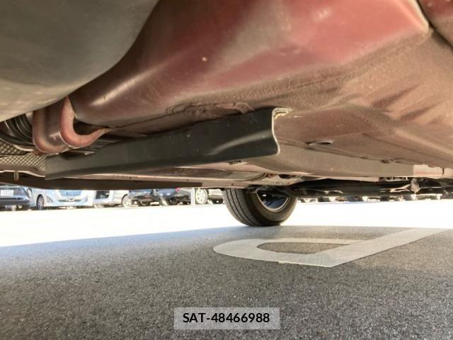 Nissan JUKE 2012-03 7272130-14