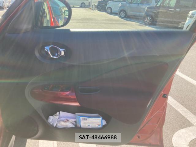 Nissan JUKE 2012-03 7272130-17