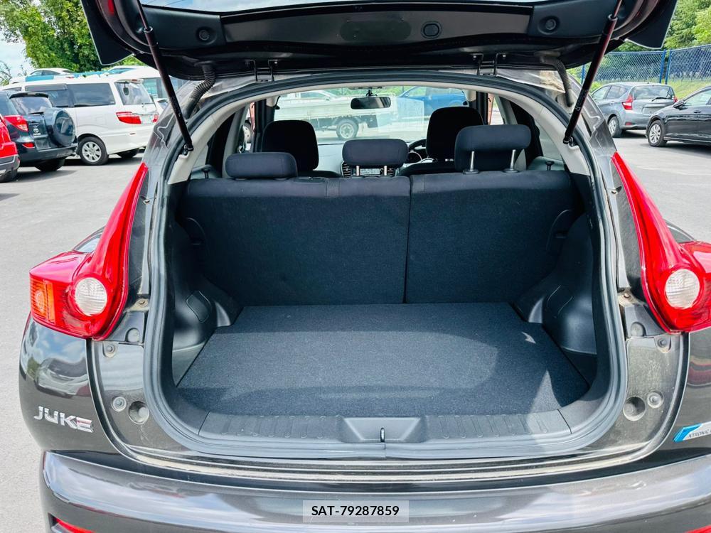 Nissan JUKE 2012-01 7250798-25