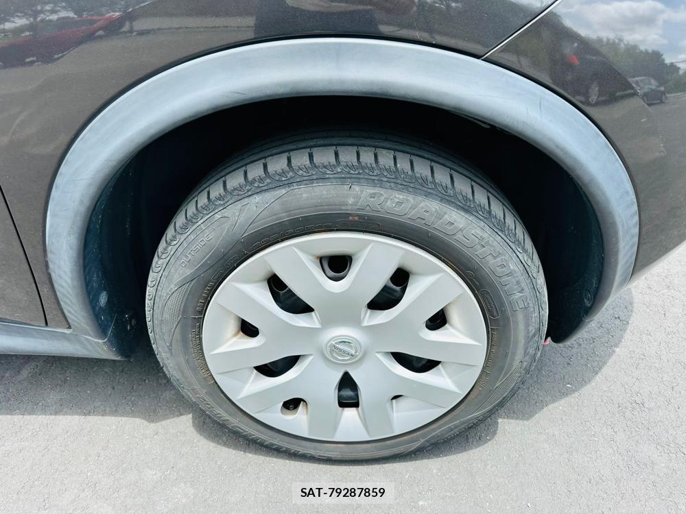 Nissan JUKE 2012-01 7250798-28
