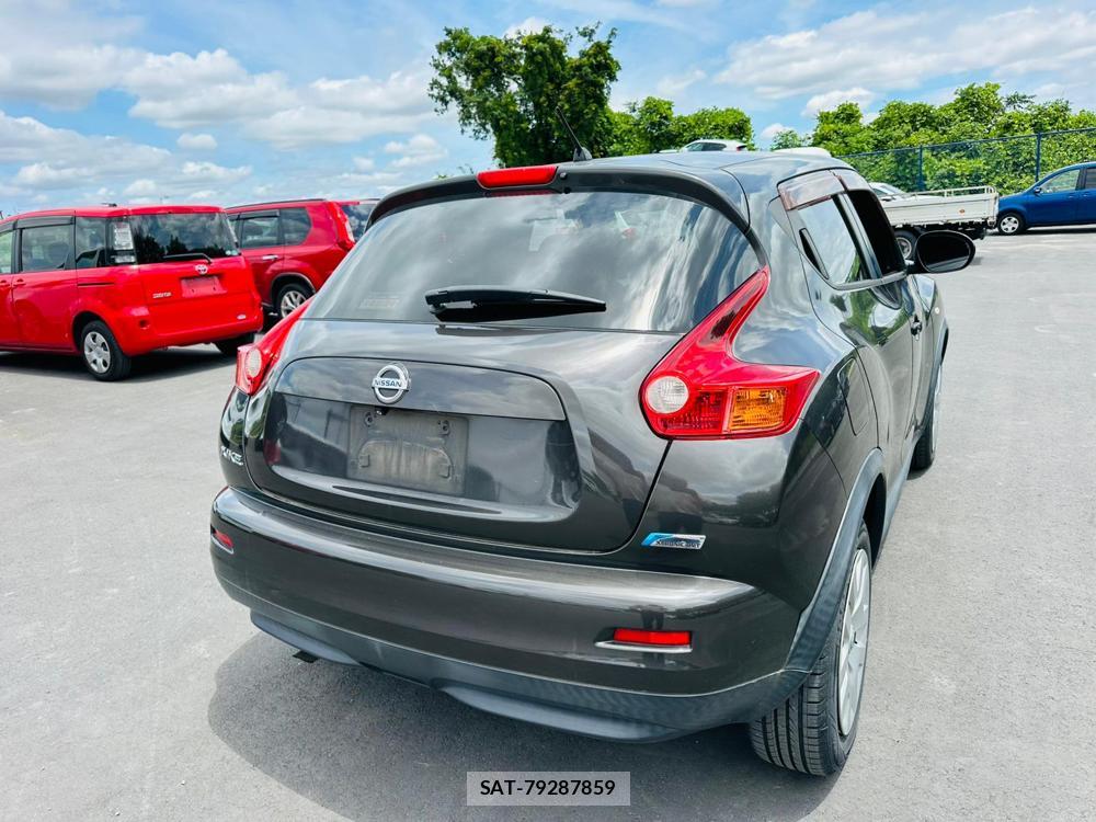 Nissan JUKE 2012-01 7250798-4