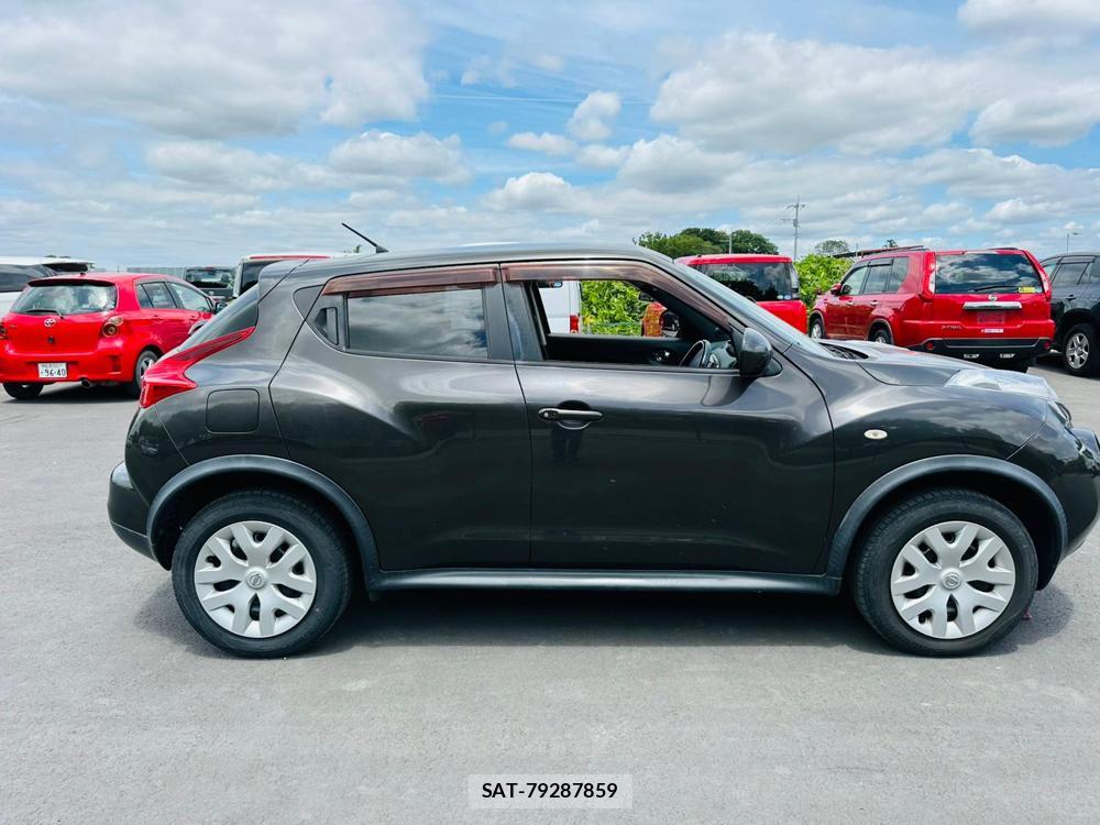 Nissan JUKE 2012-01 7250798-5