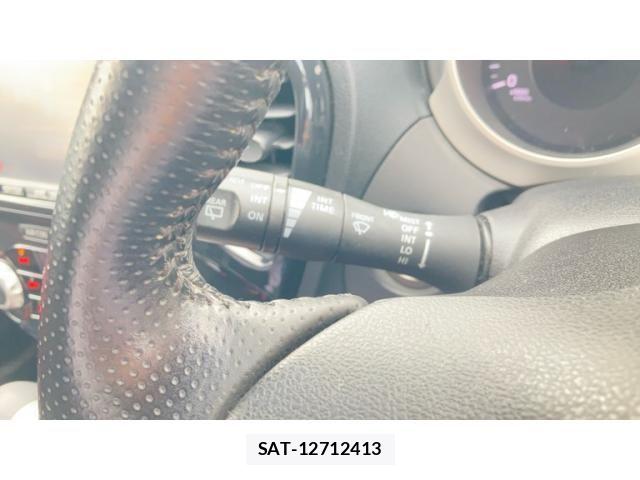 Nissan JUKE 2010-09 7327765-17