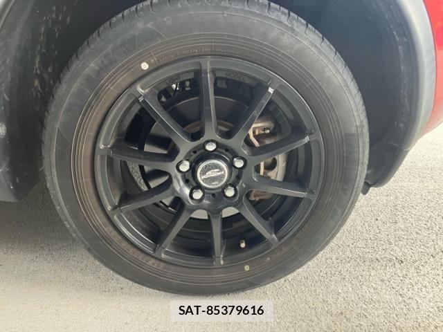 Nissan JUKE 2014-02 7358308-6