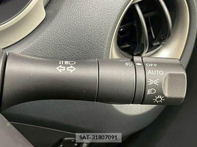 Nissan JUKE 2015-02 7358304-5