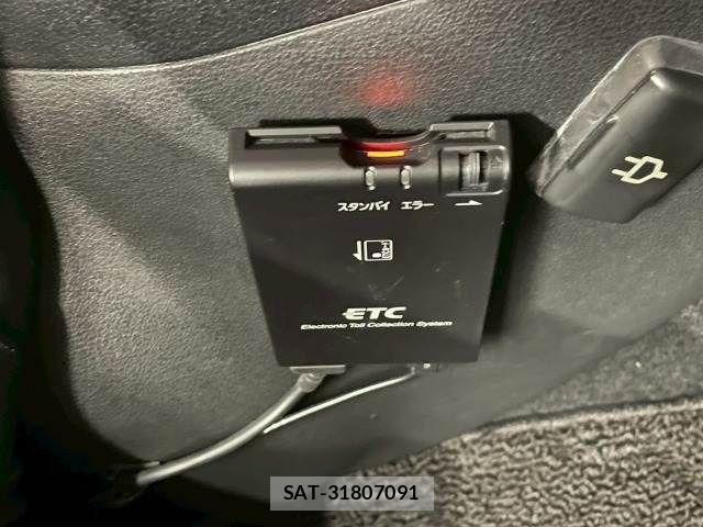 Nissan JUKE 2015-02 7358304-7
