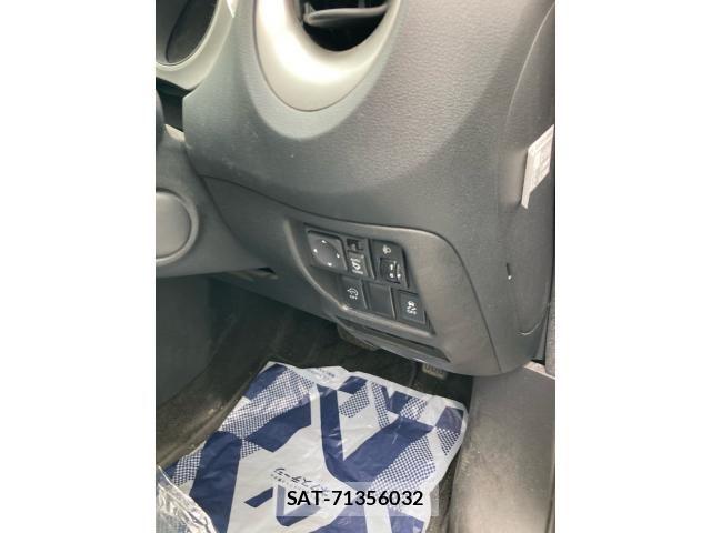 Nissan JUKE 2013-08 7392525-13