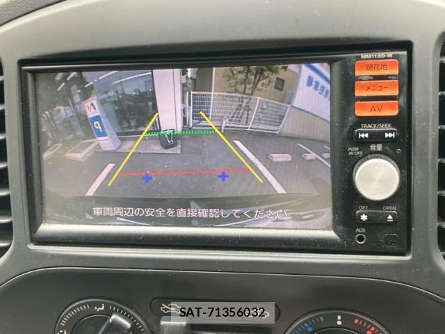 Nissan JUKE 2013-08 7392525-21