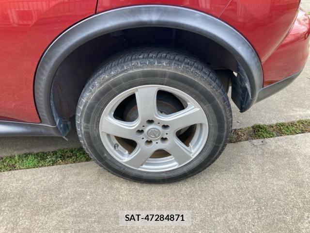 Nissan JUKE 2013-08 7392526-11