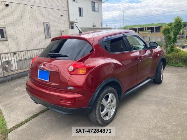 Nissan JUKE 2013-08 7392526-2