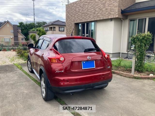 Nissan JUKE 2013-08 7392526-3
