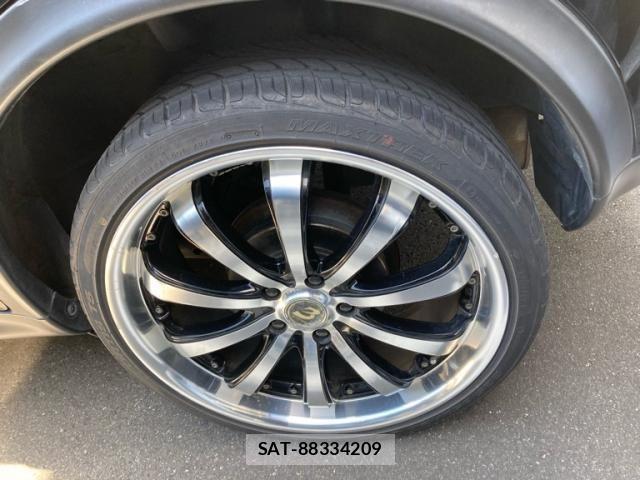 Nissan JUKE 2011-08 7455184-8