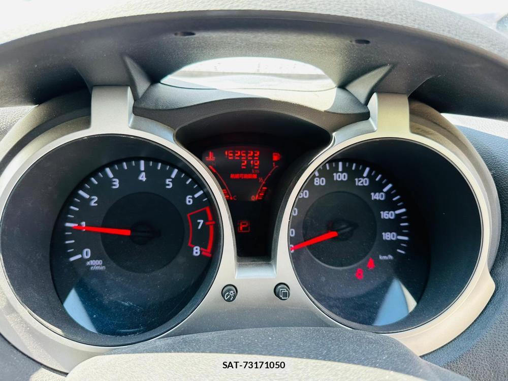 Nissan JUKE 2011 7043696-15