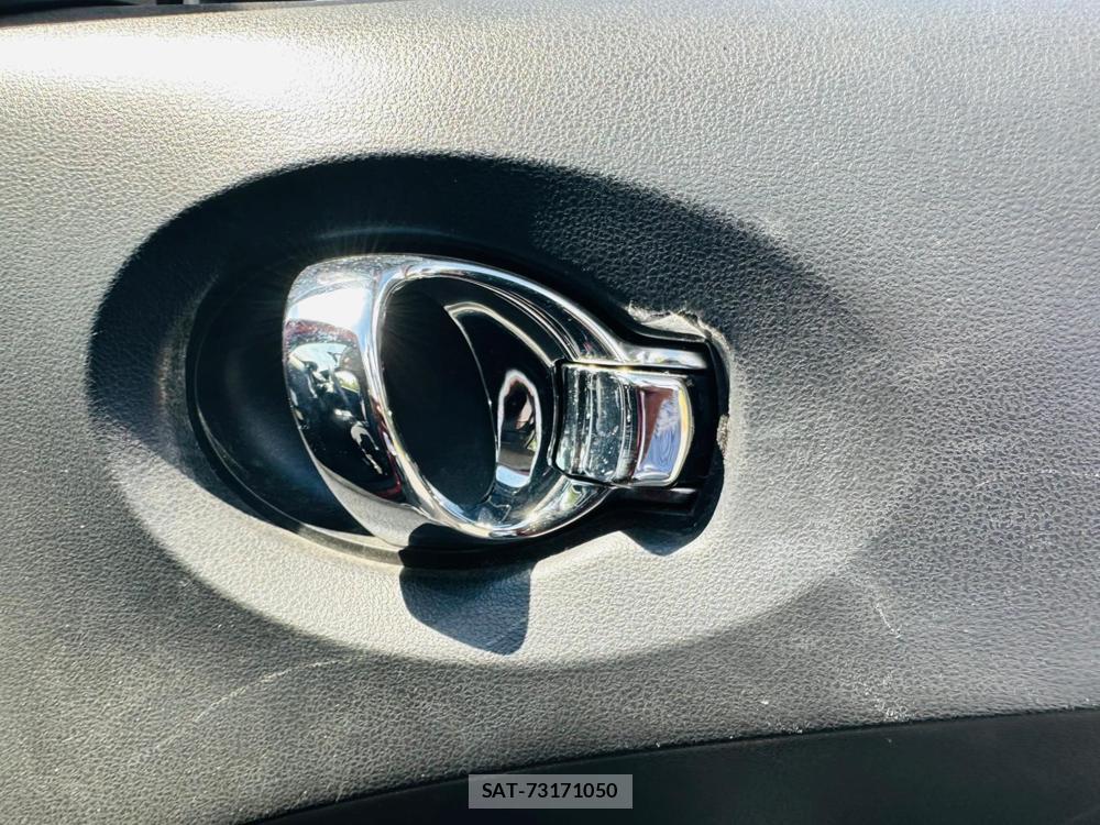 Nissan JUKE 2011 7043696-21