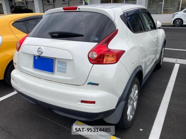 Nissan JUKE 2013-03 7501102-2