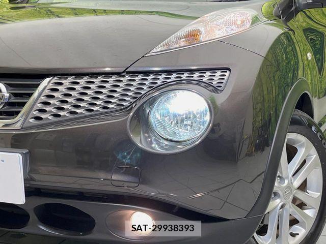 Nissan JUKE 2011-10 7562292-11
