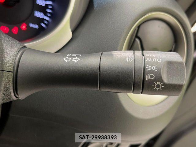 Nissan JUKE 2011-10 7562292-6