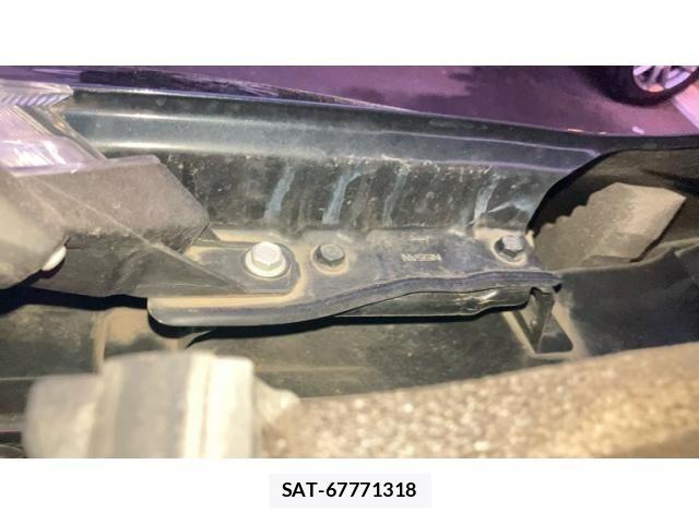 Nissan JUKE 2014-06 7562291-28