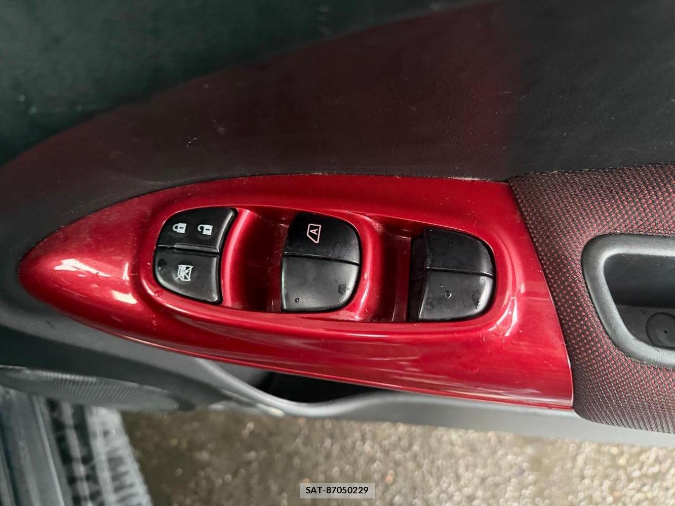 Nissan JUKE 2013 7180507-16
