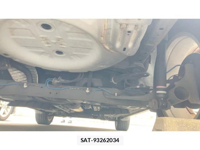Nissan JUKE 2010-12 7617392-20