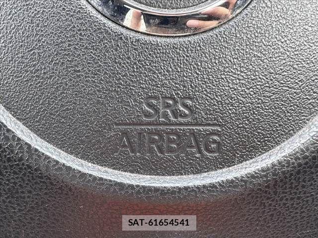 Nissan JUKE 2016-03 7617393-25
