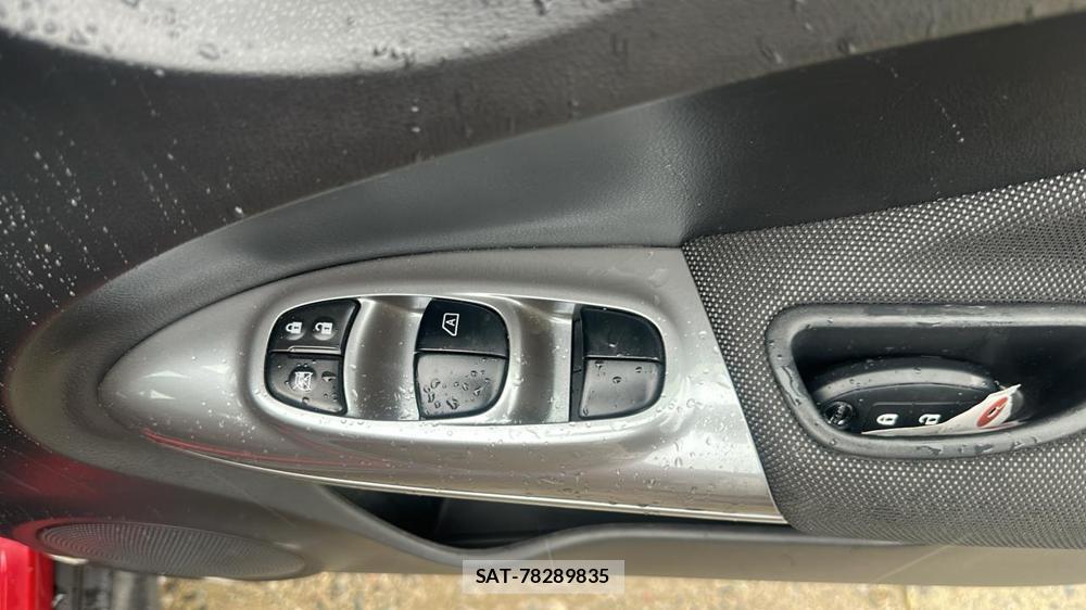 Nissan JUKE 2011 7230114-20